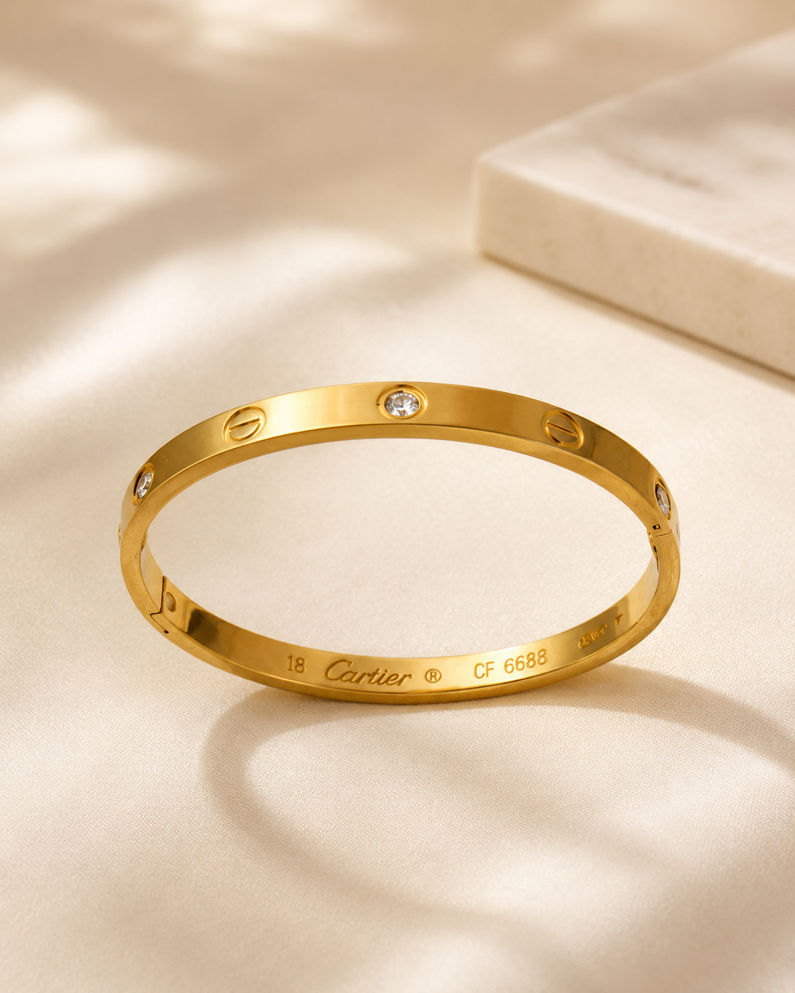Elara Cuff