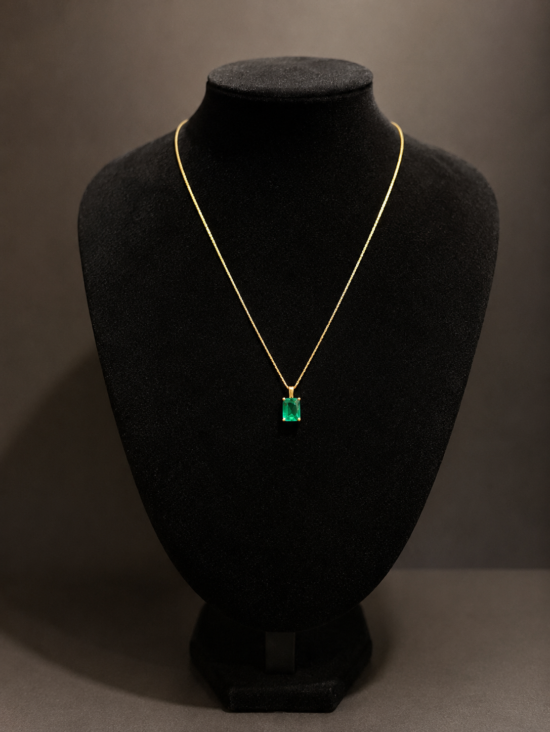 Emerald Glow Pendant