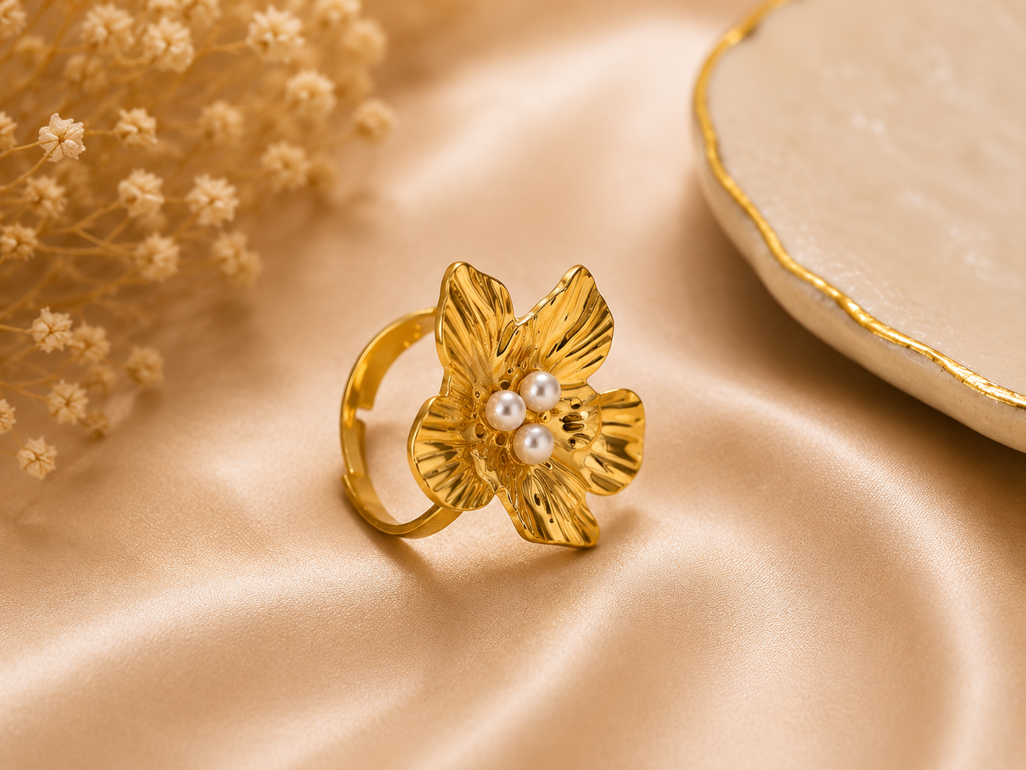 Flora Pearl Ring