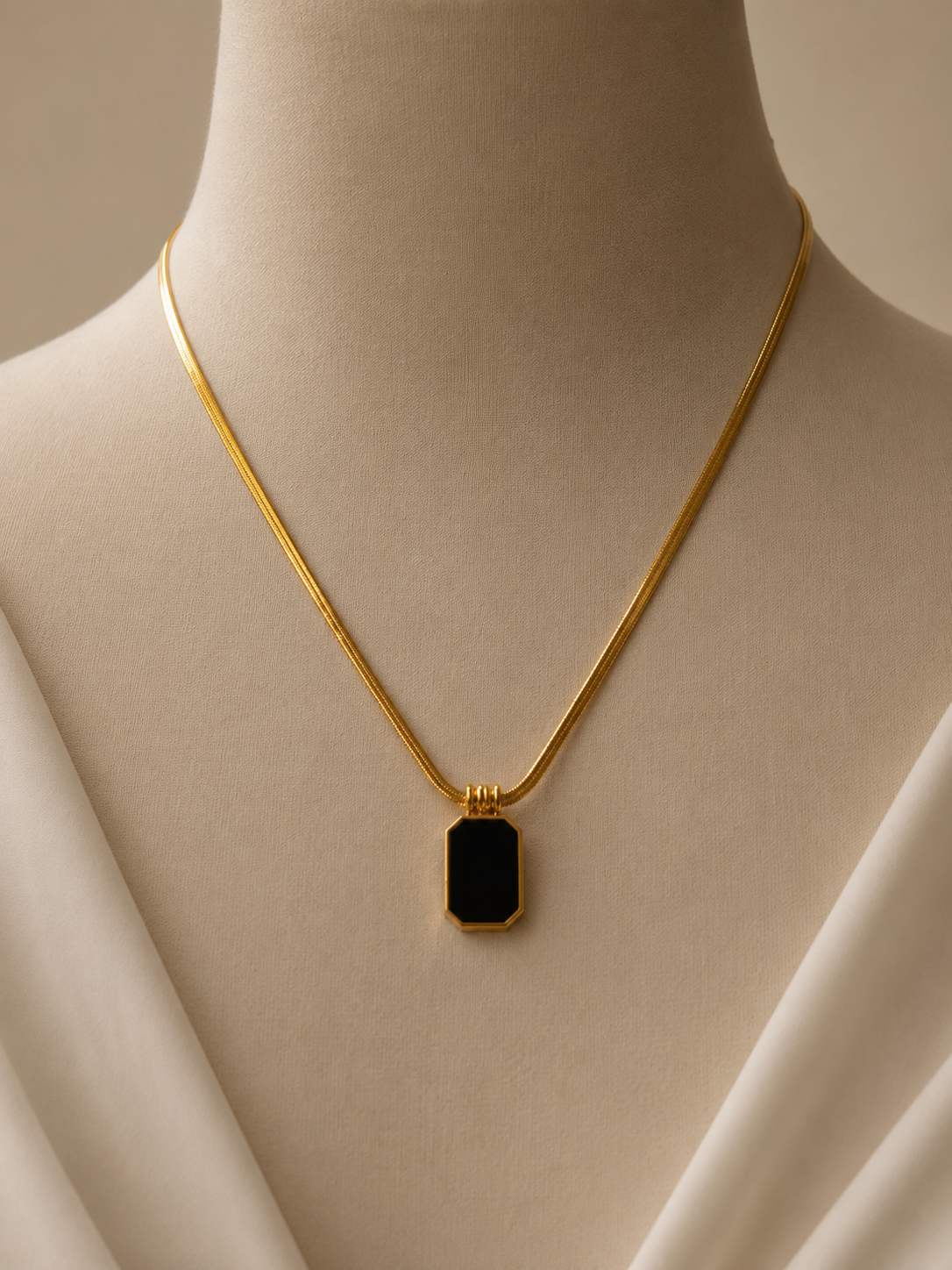 Eclipse Muse Pendant
