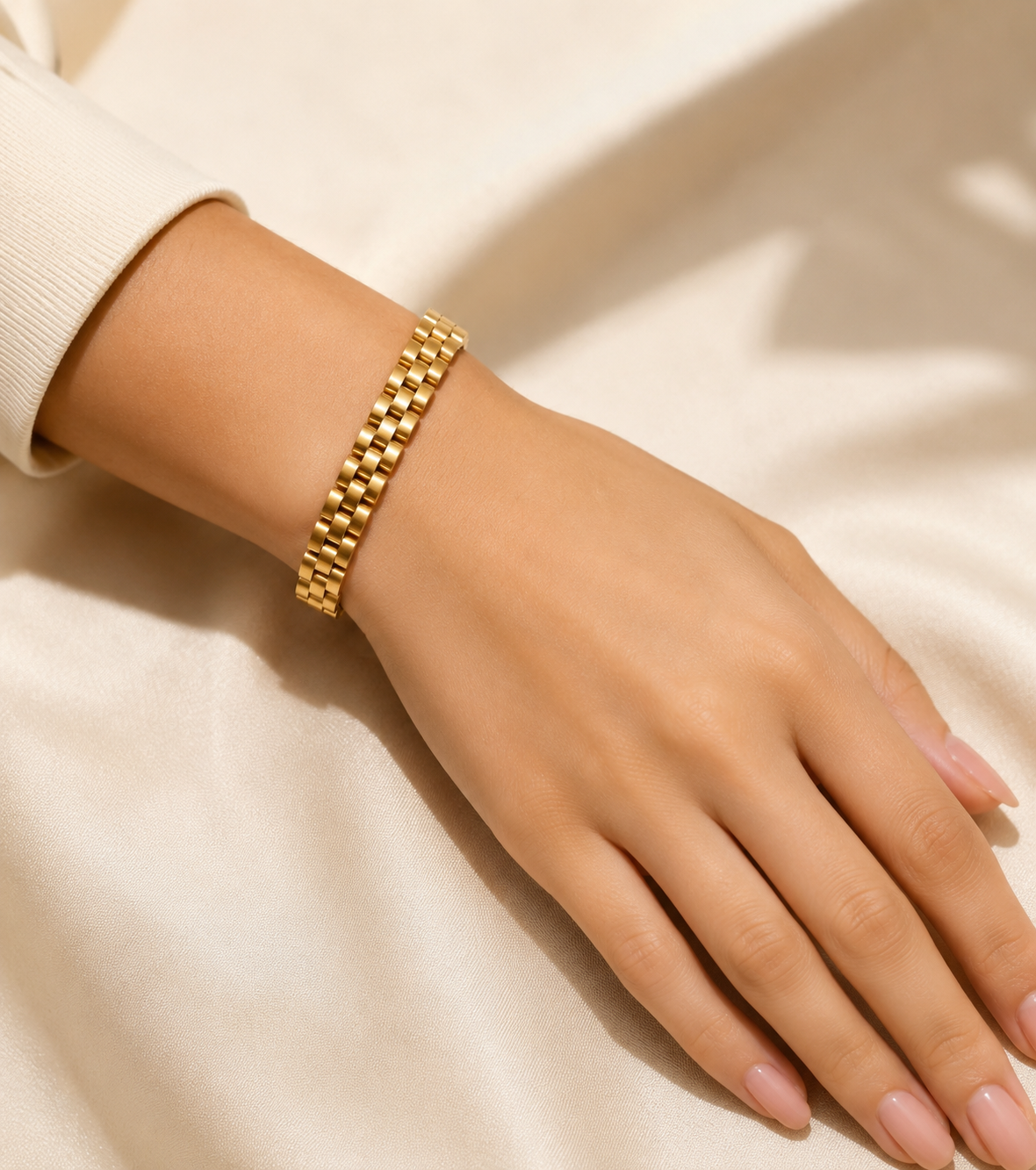 Golden Link Bracelet
