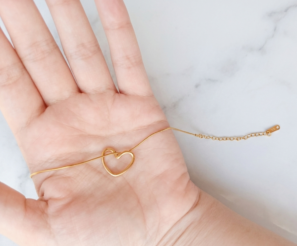 Elegant Heart Bracelet